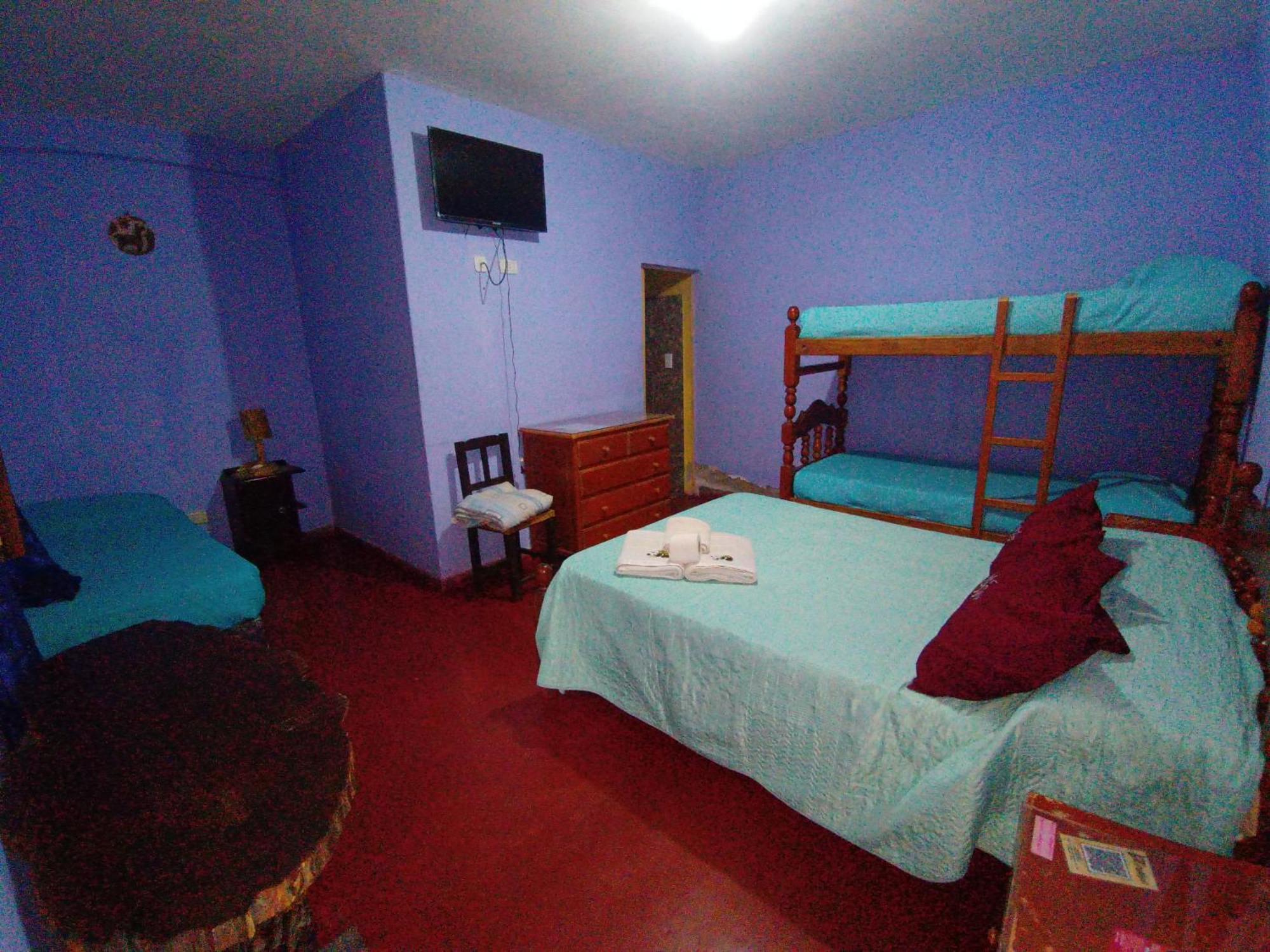 Hostal Benjamin Cafayate Exterior photo