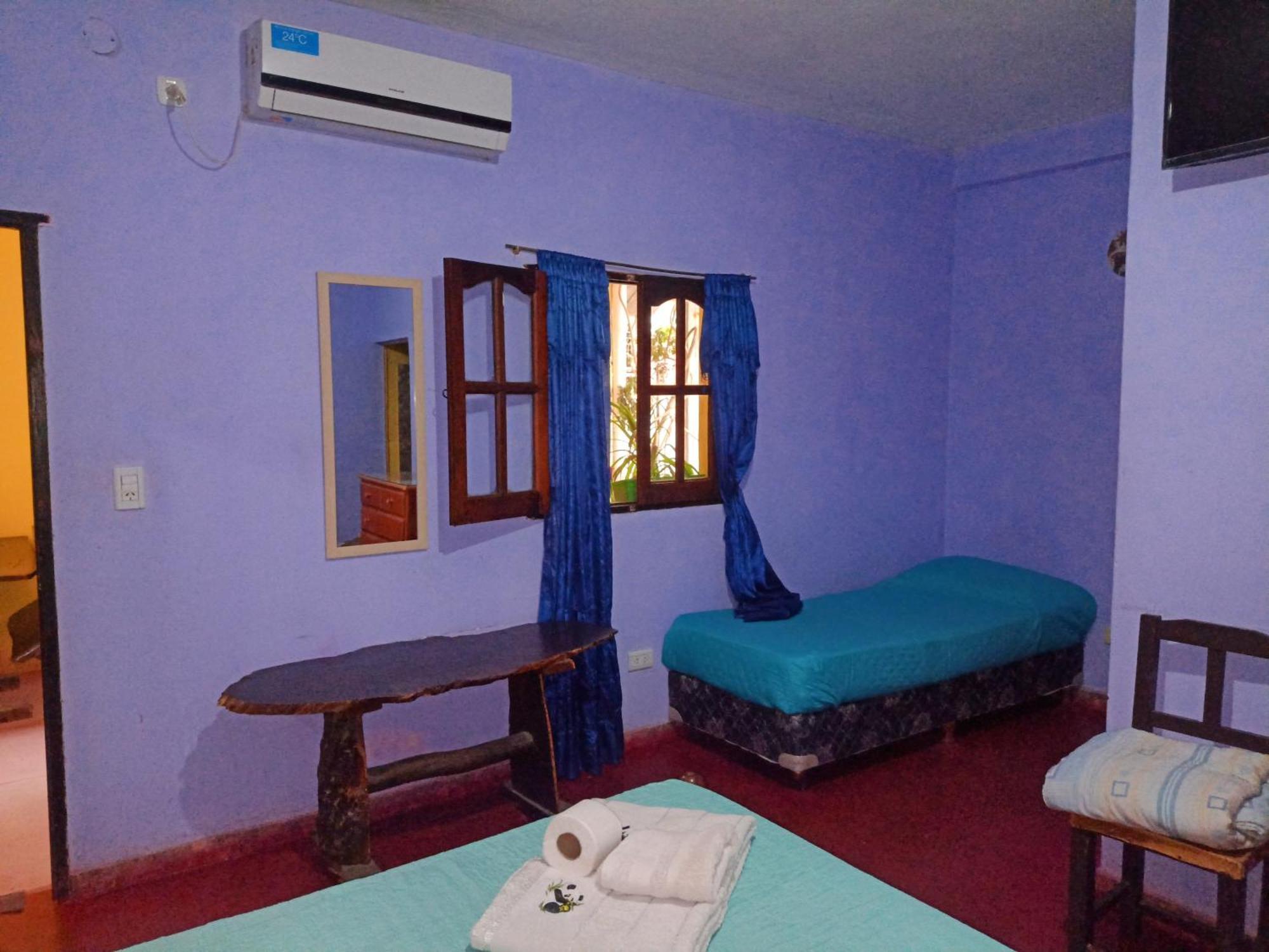 Hostal Benjamin Cafayate Exterior photo